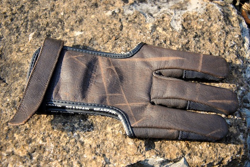 Перчатка для стрельбы из лука Bearpaw 70150 bodnik speed glove