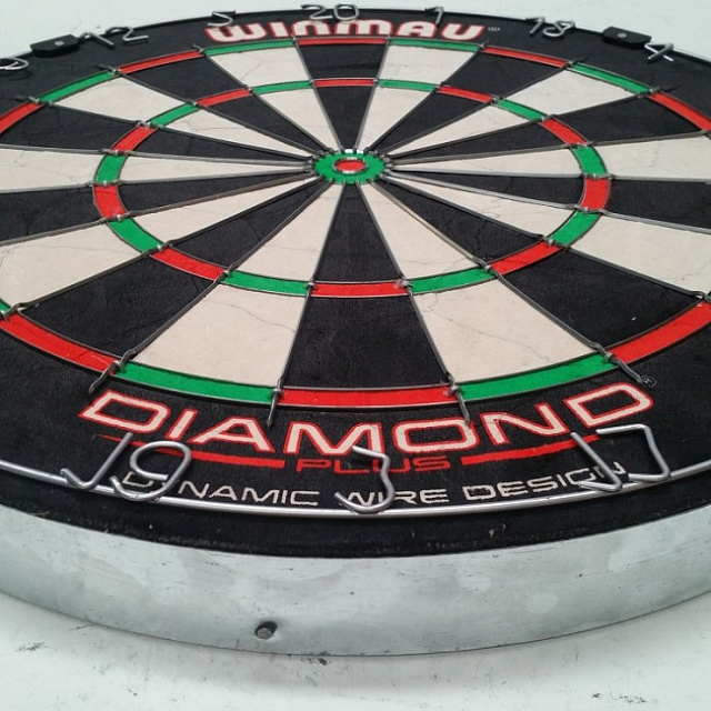 Мишень Winmau Diamond Plus (Средний уровень)