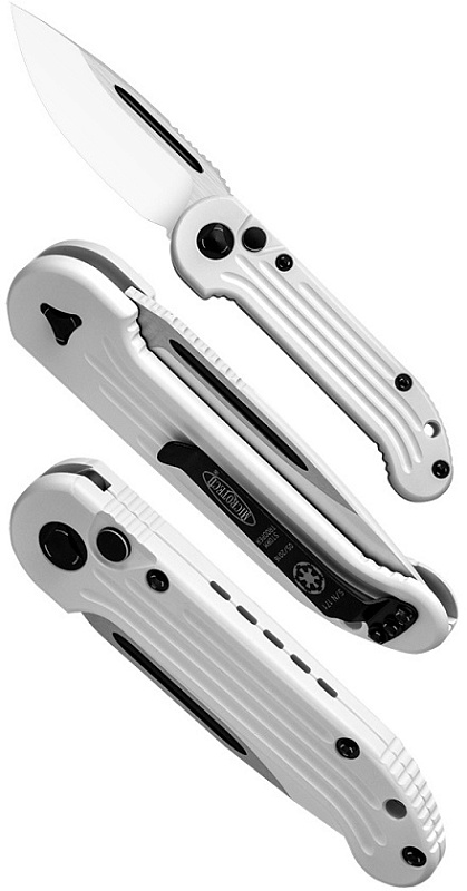 Нож Microtech LUDT 135-1ST автоматическим открытием клинка.