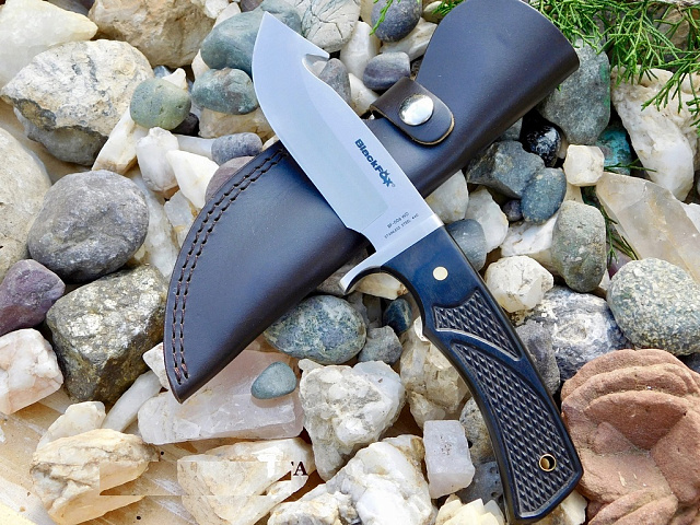 Нож c фиксированным клинком  BLACK FOX GUTHOOK BF-006WD