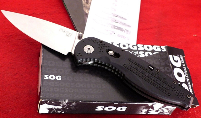 Нож SOG AE-01 Aegis (сталь AUS-8)