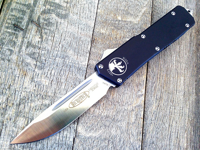 Нож Microtech Scarab Executive Satin 176-4 с автоматическим открытием/закрытием клинка