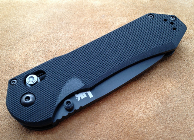 Нож Benchmade BM14715BK