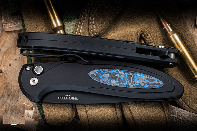 Нож Protech CF2103-LTD TC Blue (Сталь Magnacut)
